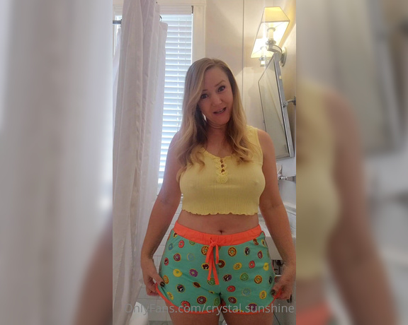 Crystal Sunshine aka crystal.sunshine - 10-30-2022 OnlyFans Video - Happy Sunday