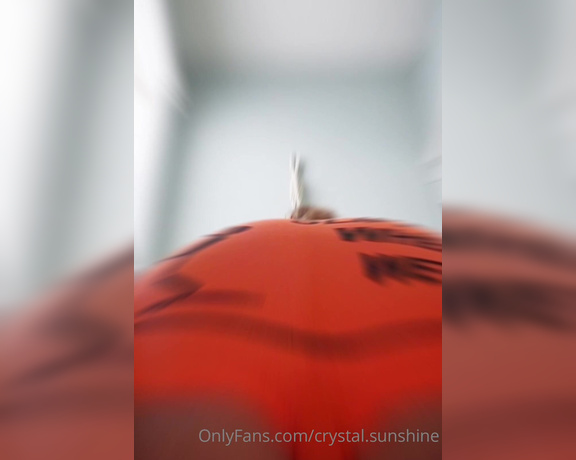 Crystal Sunshine aka crystal.sunshine - 11-09-2022 OnlyFans Video - Caution Hot, wet Milf ahead