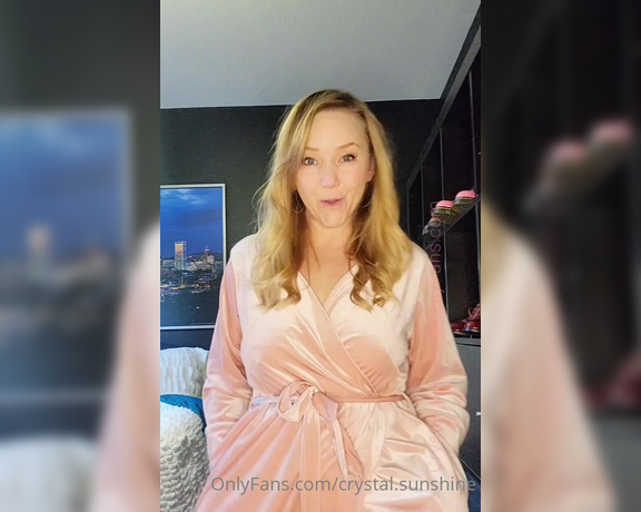 Crystal Sunshine aka crystal.sunshine - 01-28-2023 OnlyFans Video - Happy Friday  I want to start posting longer videos like this one on my page