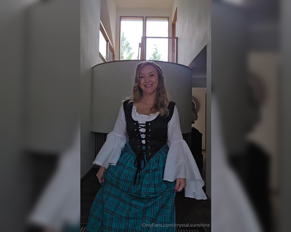 Crystal Sunshine aka crystal.sunshine - 06-16-2024 OnlyFans Video - Do I look like a Scottish wench that youd like to take a roll in the