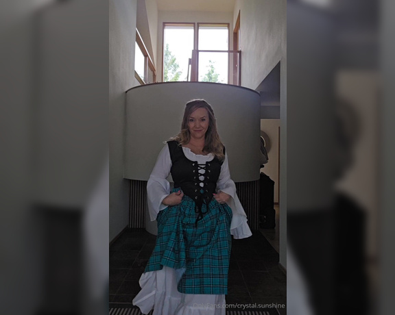 Crystal Sunshine aka crystal.sunshine - 06-16-2024 OnlyFans Video - Do I look like a Scottish wench that youd like to take a roll in the