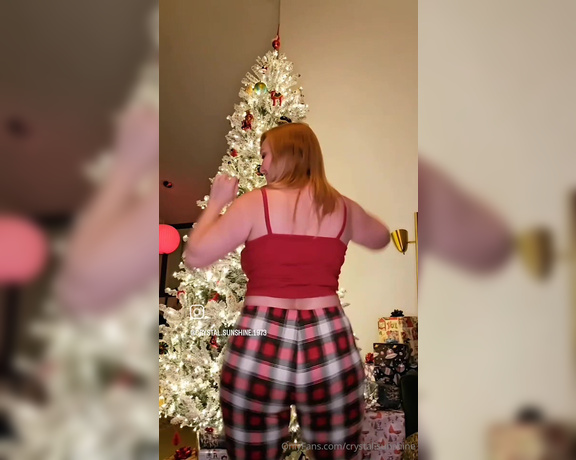 Crystal Sunshine aka crystal.sunshine - 12-21-2024 OnlyFans Video - Tis the season