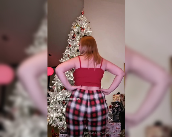 Crystal Sunshine aka crystal.sunshine - 12-21-2024 OnlyFans Video - Tis the season