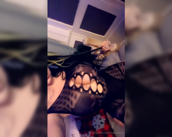 Cubbi Thompson aka cubbixoxo - 11-19-2023 OnlyFans Video - Do you like this body suit Should I do a sheer try on haul