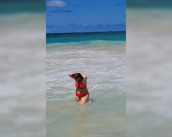 Crystal Sunshine aka crystal.sunshine - 01-02-2025 OnlyFans Video - Mixing bikini season