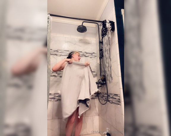 Cubbi Thompson aka cubbixoxo - 04-22-2024 OnlyFans Video - Leaked cubbixoxo 35711