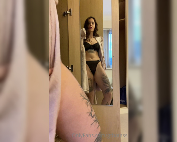 Gthatass aka gthatass - 12-01-2020 OnlyFans Video - Dressed up all cute under here