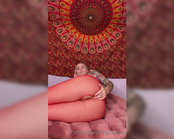 Gthatass aka gthatass - 08-07-2023 OnlyFans Video - How you like this colour combo  watching these makes me really wanna shave my head