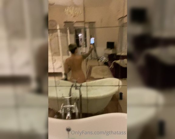 Gthatass aka gthatass - 11-04-2021 OnlyFans Video - I forgot to post this  Someone came right in at the end