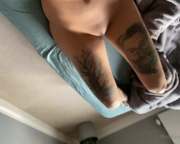 Gthatass aka gthatass - 12-01-2021 OnlyFans Video - Pinch and a punch its the first day of the month