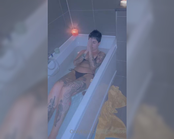 Gthatass aka gthatass - 02-18-2022 OnlyFans Video - I really did have a lovely bath today  its a lot different to the ice_bath