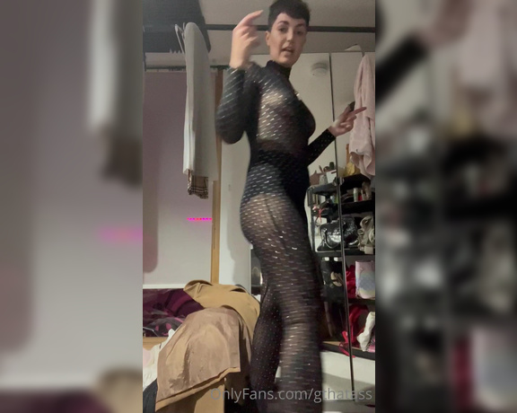 Gthatass aka gthatass - 05-14-2022 OnlyFans Video - Outfit check