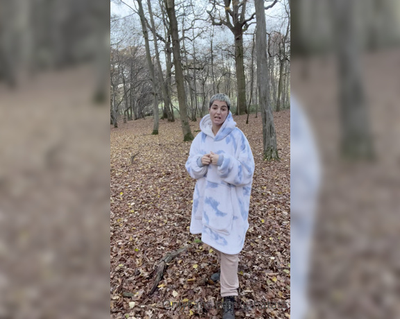 Gthatass aka gthatass - 12-08-2022 OnlyFans Video - Just me singing in the woods, I would of got naked but its December and 0