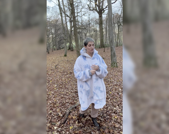 Gthatass aka gthatass - 12-08-2022 OnlyFans Video - Just me singing in the woods, I would of got naked but its December and 0