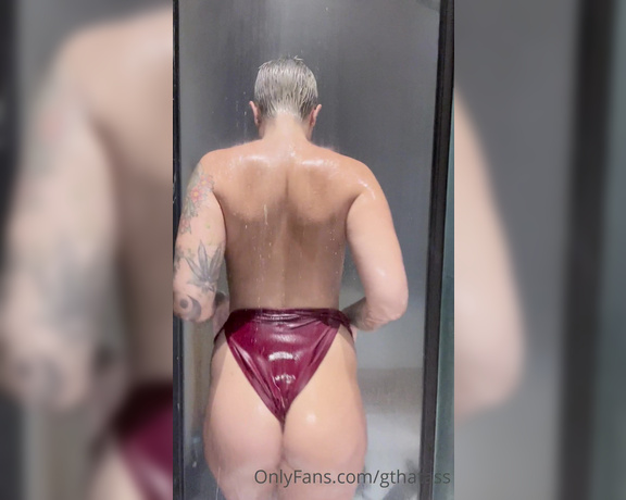 Gthatass aka gthatass - 01-29-2023 OnlyFans Video - I love the attention I get in this, and I love the colour even more when