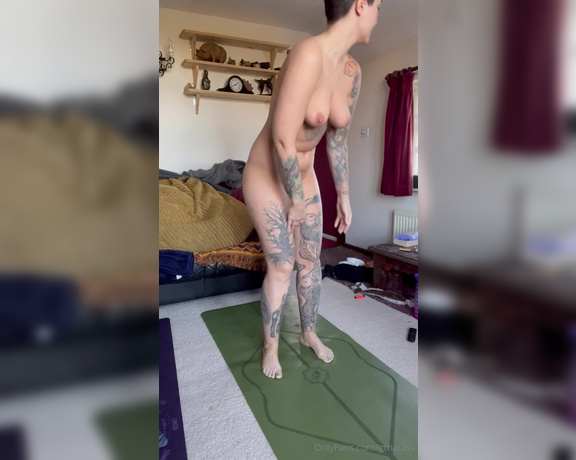 Gthatass aka gthatass - 01-11-2024 OnlyFans Video - Mmmm naked yoga