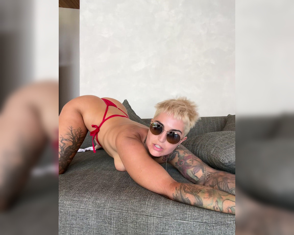 Gthatass aka gthatass - 04-02-2024 OnlyFans Video - Lady in red