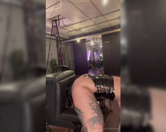 Gthatass aka gthatass - 02-11-2024 OnlyFans Video - When alicelovegood had her birthday at the dungeon, a lot of action went down  I