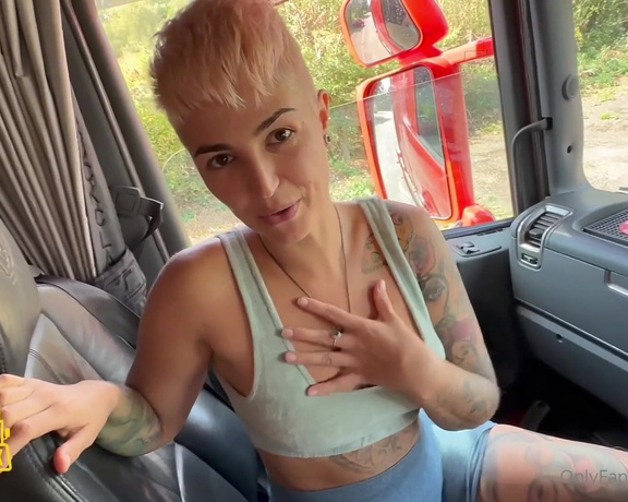 Gthatass aka gthatass - 09-18-2024 OnlyFans Video - Its in your DMs  Mr Fake Truck