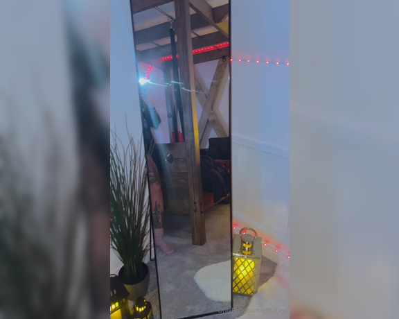 Gthatass aka gthatass - 05-06-2024 OnlyFans Video - My party outfit  and the play room I spent most of the night in