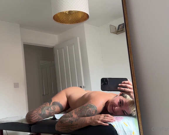 Gthatass aka gthatass - 07-24-2024 OnlyFans Video - Will you worship me on this massage table  pretty please