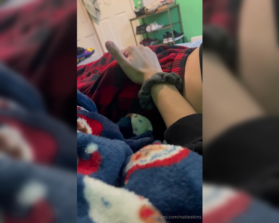 Natalie Uchiha aka natteekins - 10-06-2023 OnlyFans Video - Can I play with your morning wood  like this  dont worry I wont tell