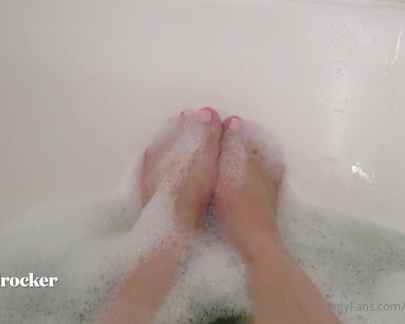 RebelRocker aka rebelrockerxxx - 01-23-2022 OnlyFans Video - Bathtime feet