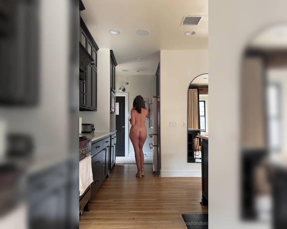 Good Lord Lori aka goodlordlori - 10-21-2024 OnlyFans Video - Looking for breakfastVIPs _ you have the full clip in your messages