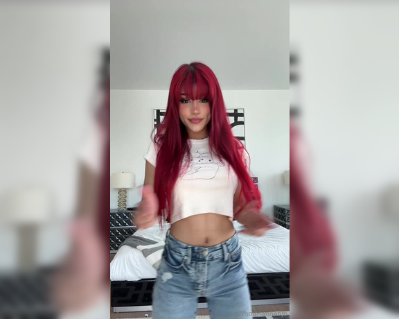 Hannah Jo aka whoahannahjo - 05-01-2024 OnlyFans Video - A dancing Hannah is asking you to turn your rebill ON Send me a  emoji