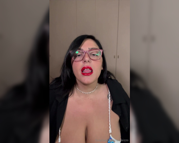 Lauraizzo aka lauraizzo - 11-14-2024 OnlyFans Video - ECCO LA PROF LAURA PER VEDERLO TUTTO SBLOCCATELO IN CHAT CHI NON LO HA ANCORA RICEVUTO