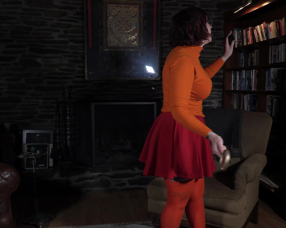 Bettie Bondage - Velma-Gets-Ghosted-4K