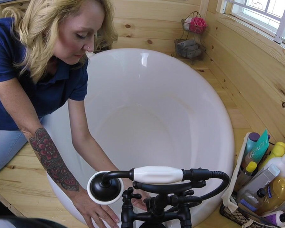 BuddahsPlayground - Wet Jeans and Polo, Wet Look, Bathtub Fetish, Blonde, Tattoos, Legs, ManyVids