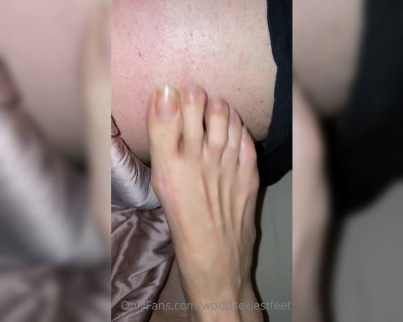 Worldsexiestfeet - Want me to tickle your body or something else W (07.08.2020)