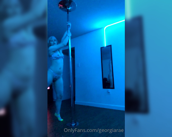 Georgiarae - I have new lights for custom pole dancing videos DM for half off vids 3k (02.02.2021)