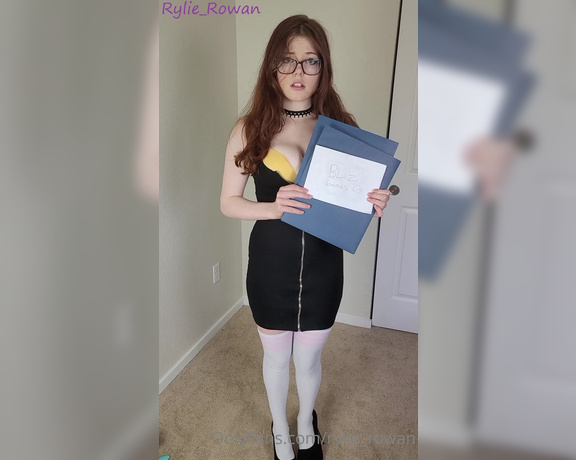 Rylie_rowan - Full Length Video You work at a certain gaming company and have a new anal o v (06.08.2021)