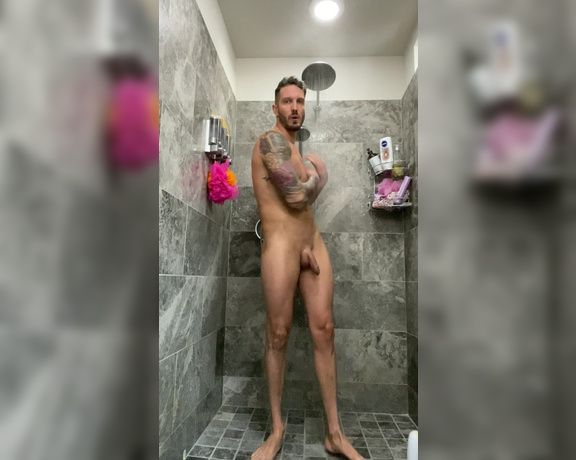 Quintonjames - Join me in my morning shower routine ) 1 (22.03.2020)