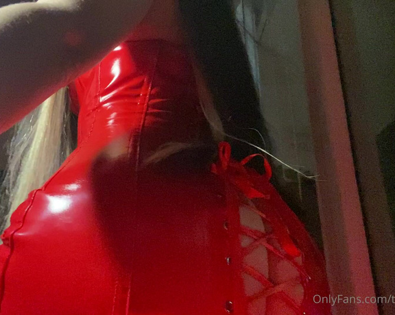 Thenaughtynova OnlyFans Vifeo43