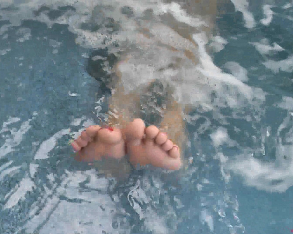 Danielle Maye XXX - Danielle Maye Foot Tease, Foot Fetish, Feet, Highly Arched Feet, Hot Tub, Bikini, ManyVids