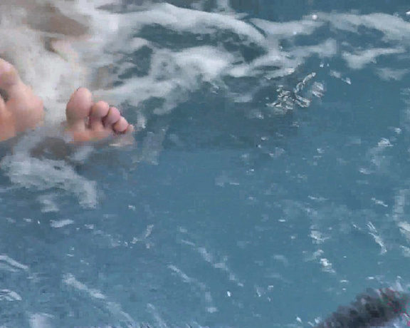 Danielle Maye XXX - Danielle Maye Foot Tease, Foot Fetish, Feet, Highly Arched Feet, Hot Tub, Bikini, ManyVids