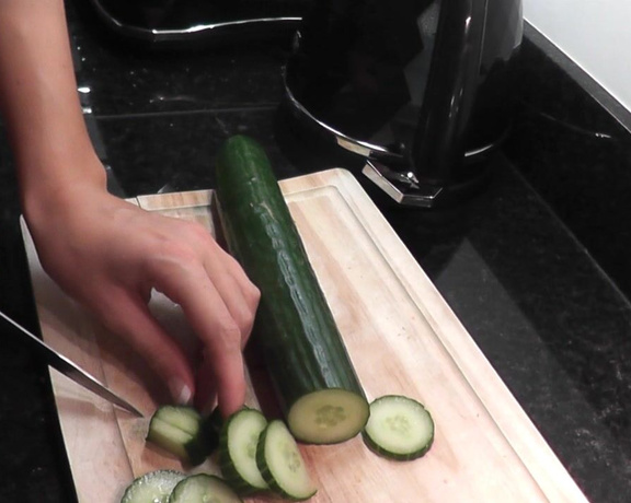 Danielle Maye XXX - Danielle Maye Huge Cucumber Fuck, Masturbation, ManyVids