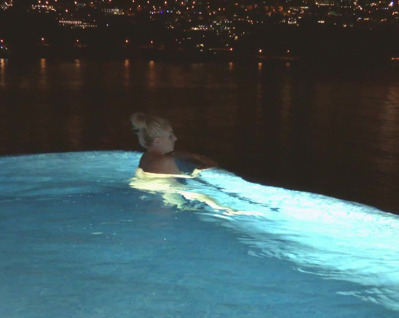 Danielle Maye XXX - Late Night Skinny Dip With A VIew, Swimming, Nudity/Naked, Outdoors, Big Tits, Ass, ManyVids