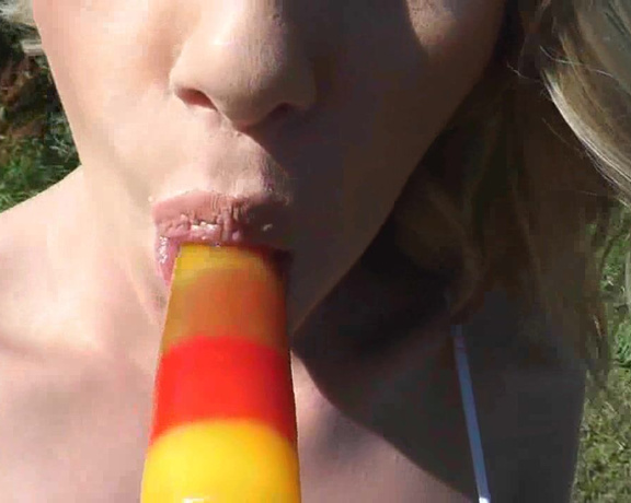 Danielle Maye XXX - Lollypop, Lollipop Lickers, Blonde, Down Blouse, Ice Fetish, Licking, ManyVids