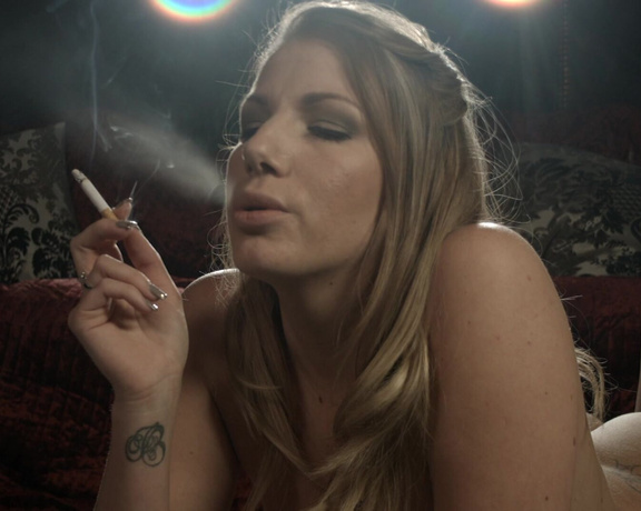 Danielle Maye XXX - Smoking Naked In Heels, Smoking, High Heels, Blonde, Big Tits, ManyVids