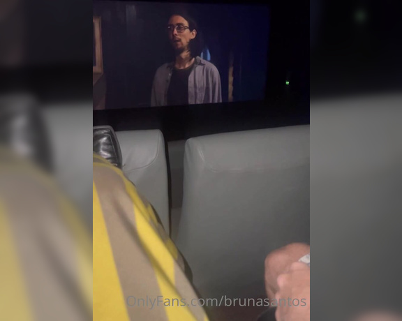 Bruna Santos - [2022-07-18] masturbation at the movies __@brunasantos _@rickmaker_1