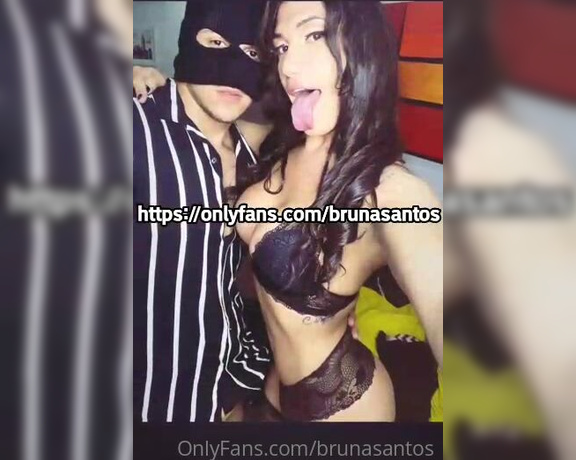 Bruna Santos - [2021-01-30] I leave the subtitles with you loves __@brzinhastrans _@b.__1