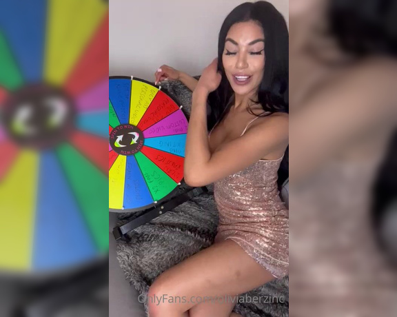 Oliviaberzinc - Saturdays SPIN to WIN game Tip $ to get a guaranteed filthy prize w 5 (05.03.2022)