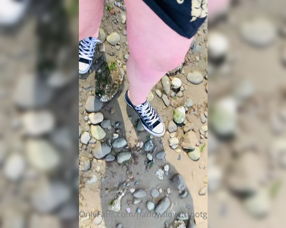 Harlowflowerfootgoddess - Walk with me And enjoy my upside down ocean 9 (01.04.2021)