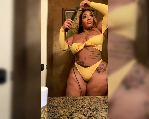 Curvyrb - Stream started at  pm Hi loves .. Getting ready for my shoot .. wha S (16.06.2021)