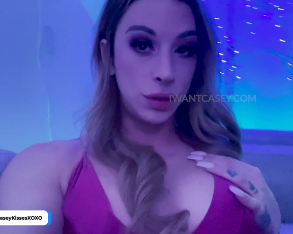 Caseykissesxoxo - Check your DMs for my new CEI video e (01.04.2022)