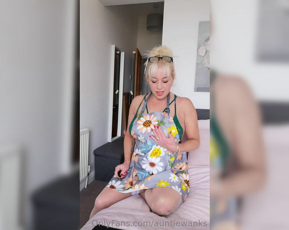 Auntiewanks - OnlyFans Video TW (15.03.2023)